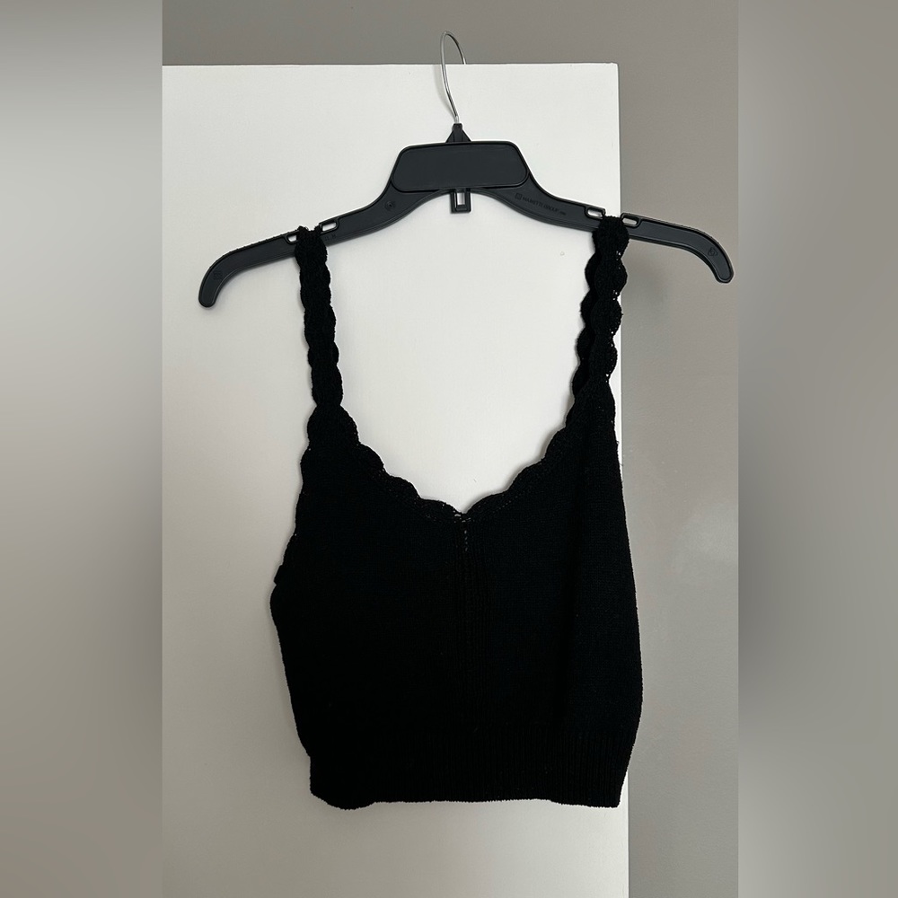 Black Crop Tank